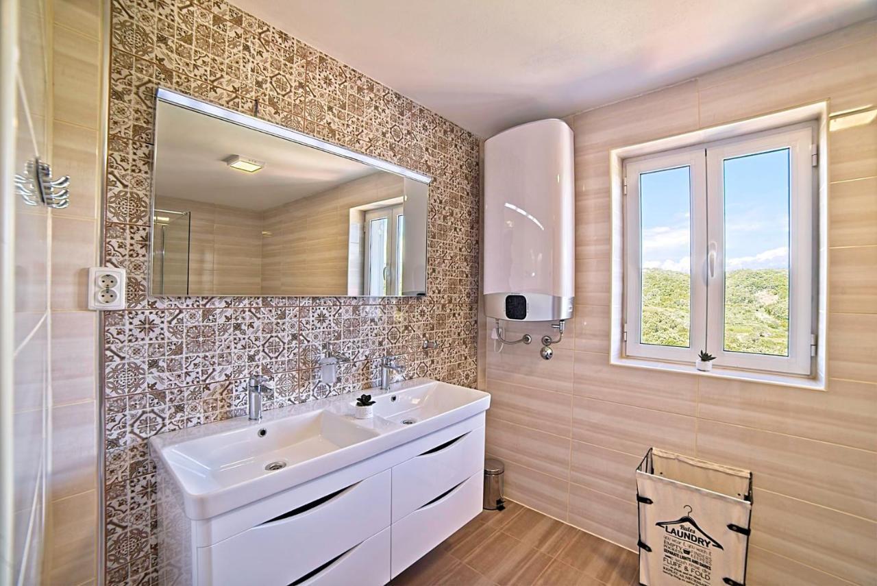 Holiday House Rab Kampor Bagian luar foto